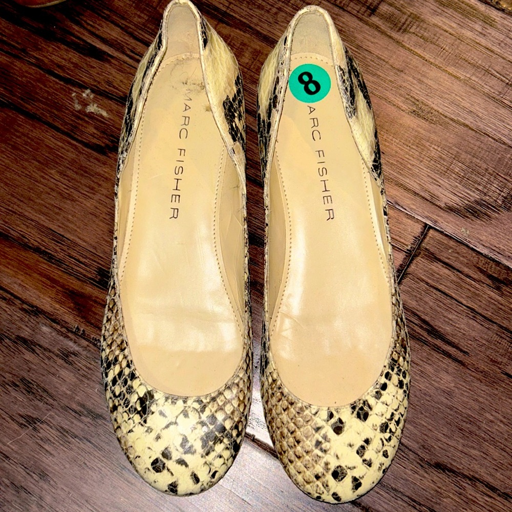 Marc Fisher Snake Skin Flats sz 8